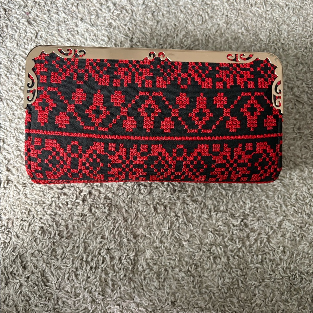 Chic Red and Black Patterned Clutch